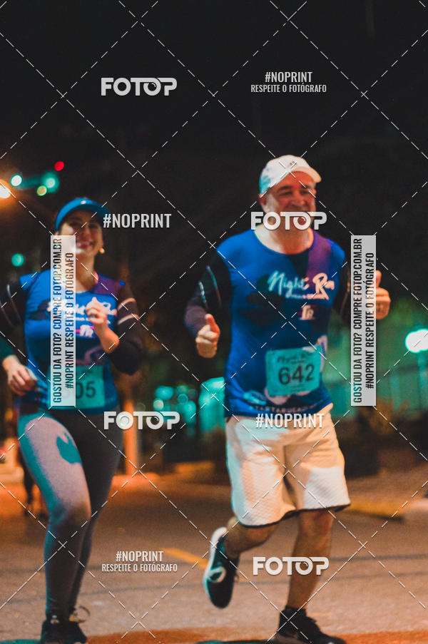 Buy your photos of the eventNight Run 5K 10K Praia Grande on Fotop