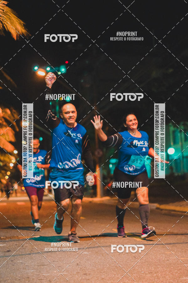 Buy your photos of the eventNight Run 5K 10K Praia Grande on Fotop