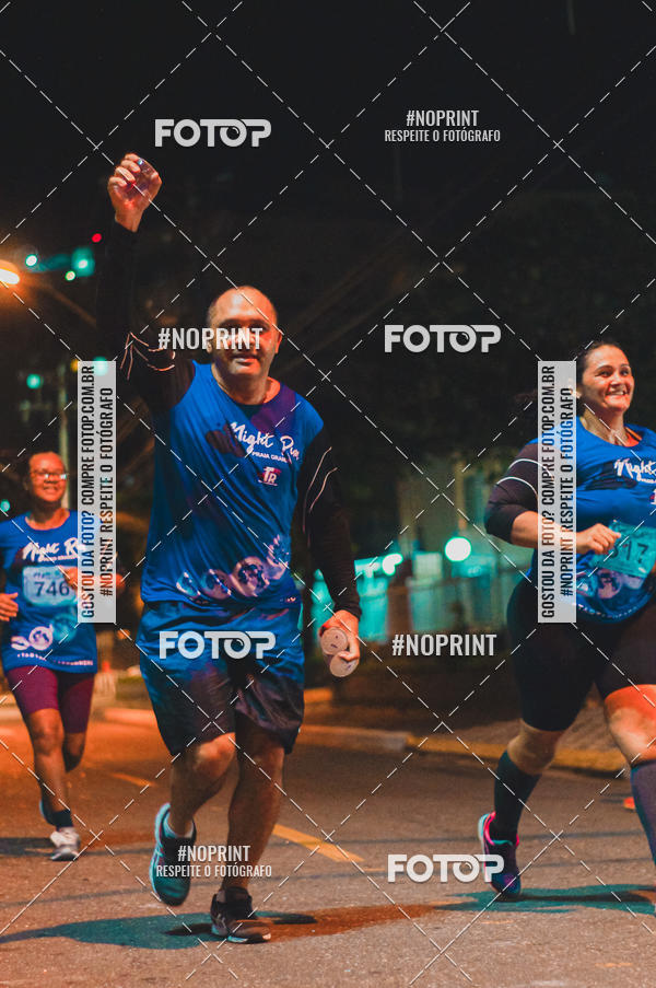 Buy your photos of the eventNight Run 5K 10K Praia Grande on Fotop