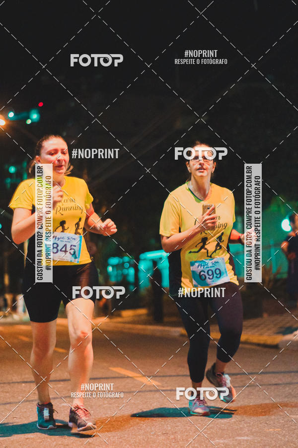 Buy your photos of the eventNight Run 5K 10K Praia Grande on Fotop