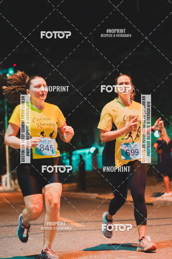 Buy your photos of the eventNight Run 5K 10K Praia Grande on Fotop