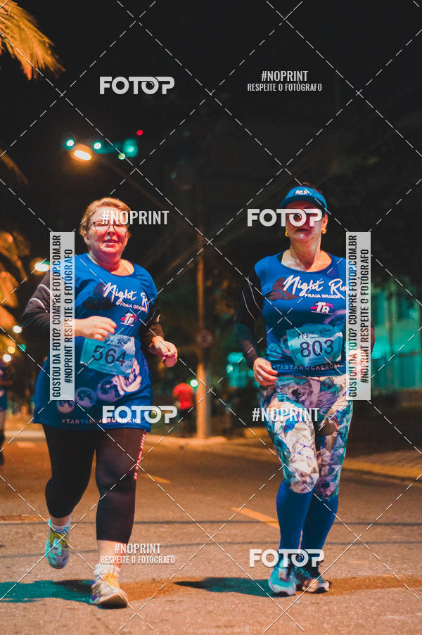 Buy your photos of the eventNight Run 5K 10K Praia Grande on Fotop