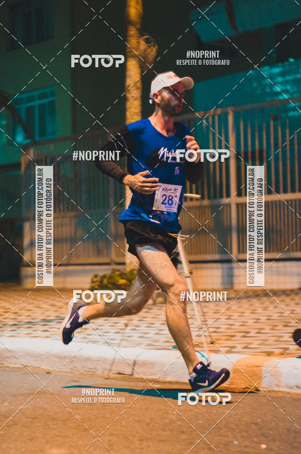 Buy your photos of the eventNight Run 5K 10K Praia Grande on Fotop