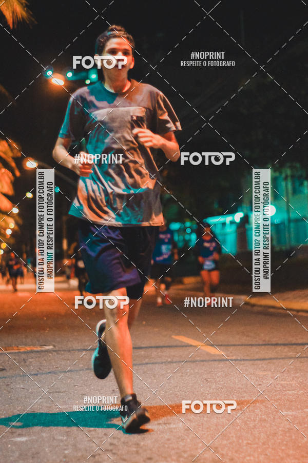 Buy your photos of the eventNight Run 5K 10K Praia Grande on Fotop