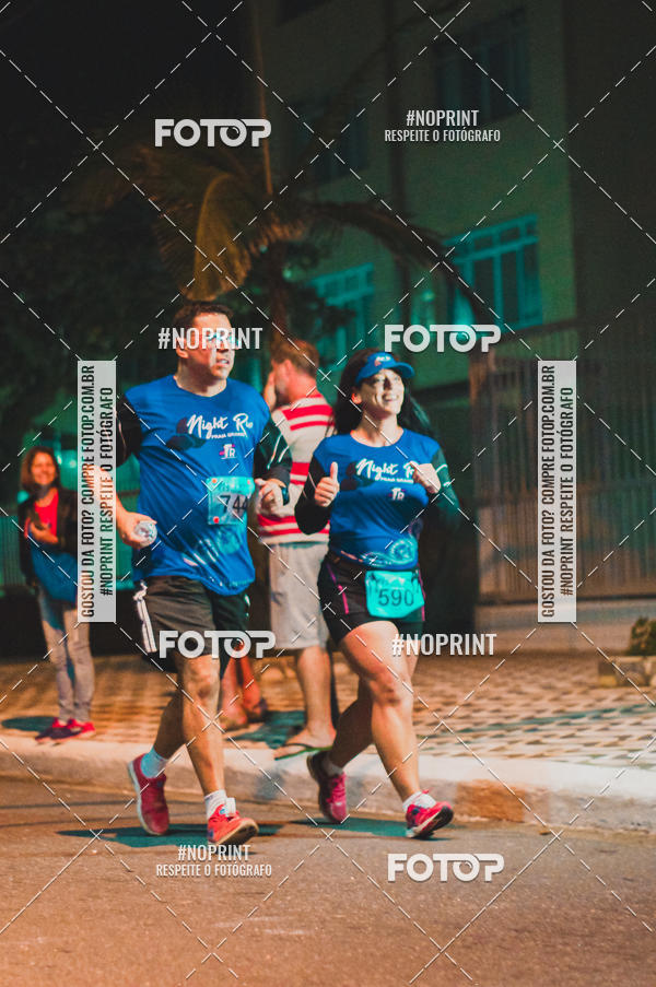 Buy your photos of the eventNight Run 5K 10K Praia Grande on Fotop