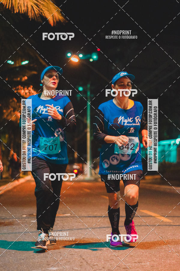 Buy your photos of the eventNight Run 5K 10K Praia Grande on Fotop