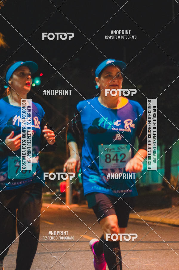 Buy your photos of the eventNight Run 5K 10K Praia Grande on Fotop