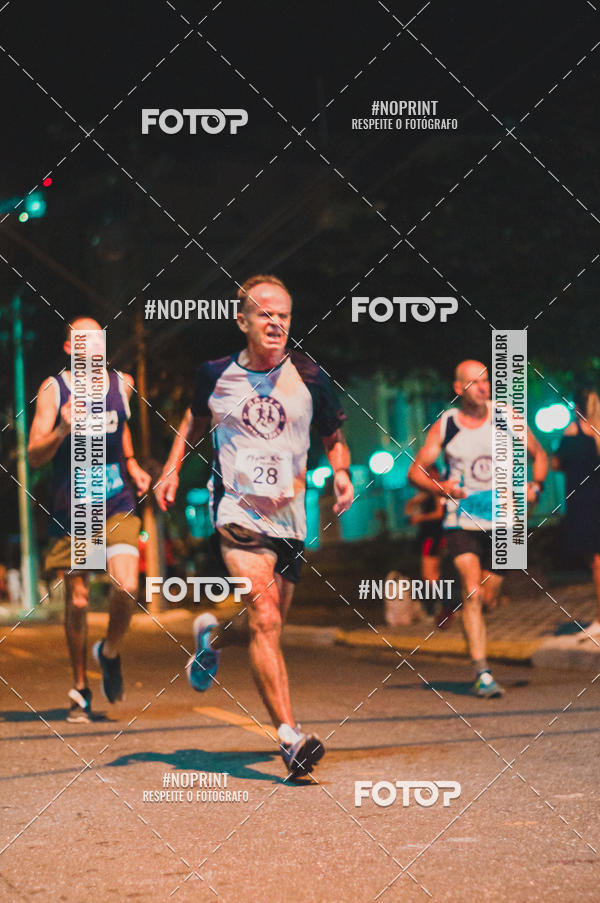 Buy your photos of the eventNight Run 5K 10K Praia Grande on Fotop