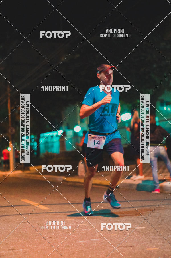 Buy your photos of the eventNight Run 5K 10K Praia Grande on Fotop