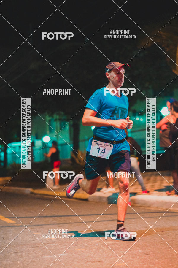 Buy your photos of the eventNight Run 5K 10K Praia Grande on Fotop
