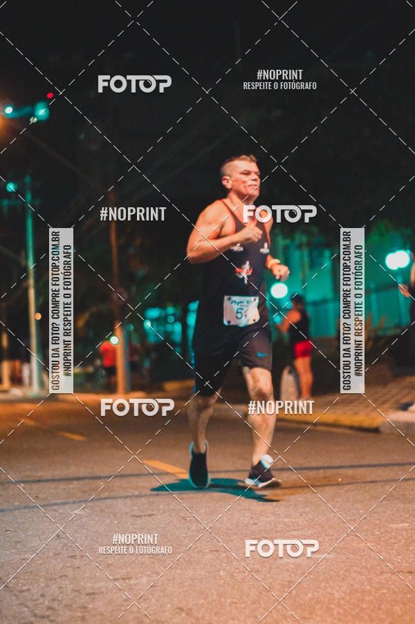 Buy your photos of the eventNight Run 5K 10K Praia Grande on Fotop