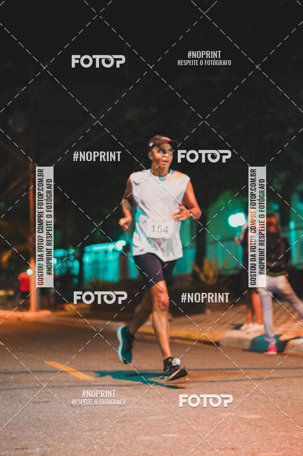 Buy your photos of the eventNight Run 5K 10K Praia Grande on Fotop