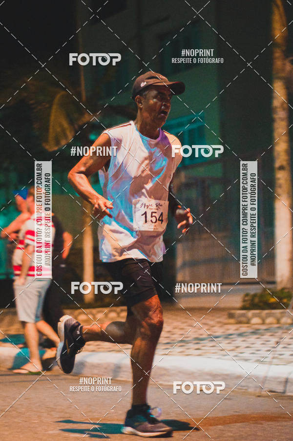 Buy your photos of the eventNight Run 5K 10K Praia Grande on Fotop
