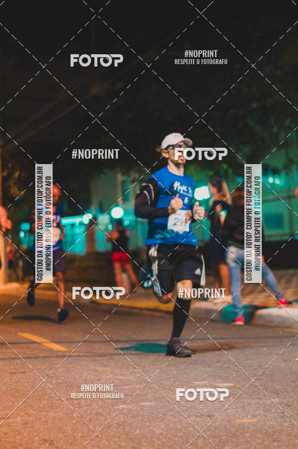 Buy your photos of the eventNight Run 5K 10K Praia Grande on Fotop
