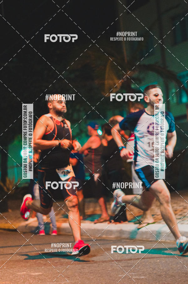 Buy your photos of the eventNight Run 5K 10K Praia Grande on Fotop