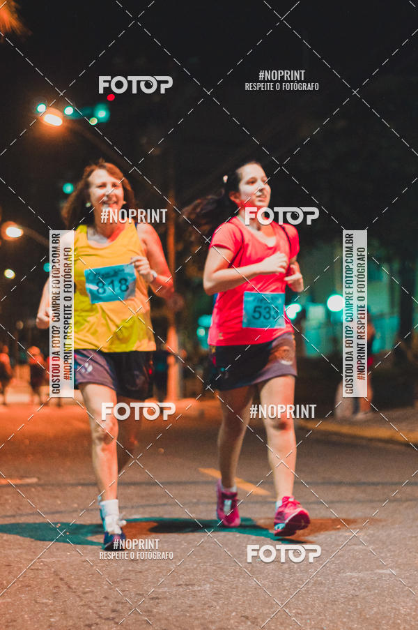Buy your photos of the eventNight Run 5K 10K Praia Grande on Fotop