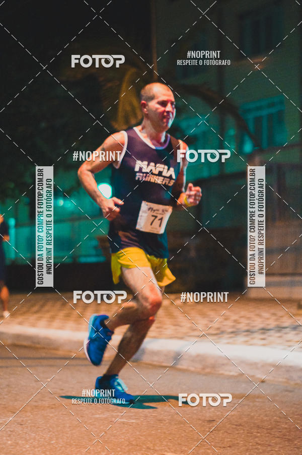 Buy your photos of the eventNight Run 5K 10K Praia Grande on Fotop