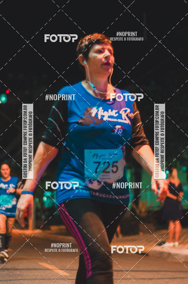 Buy your photos of the eventNight Run 5K 10K Praia Grande on Fotop