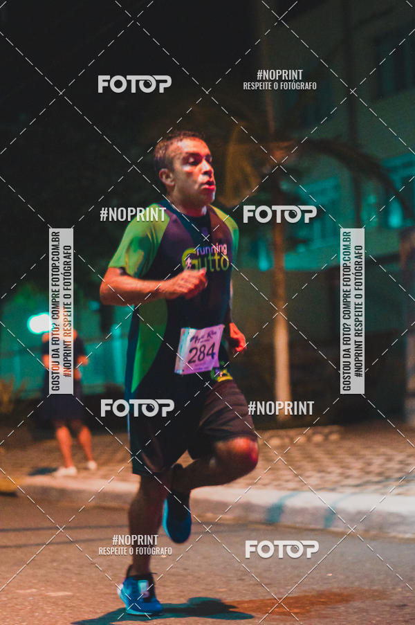 Buy your photos of the eventNight Run 5K 10K Praia Grande on Fotop