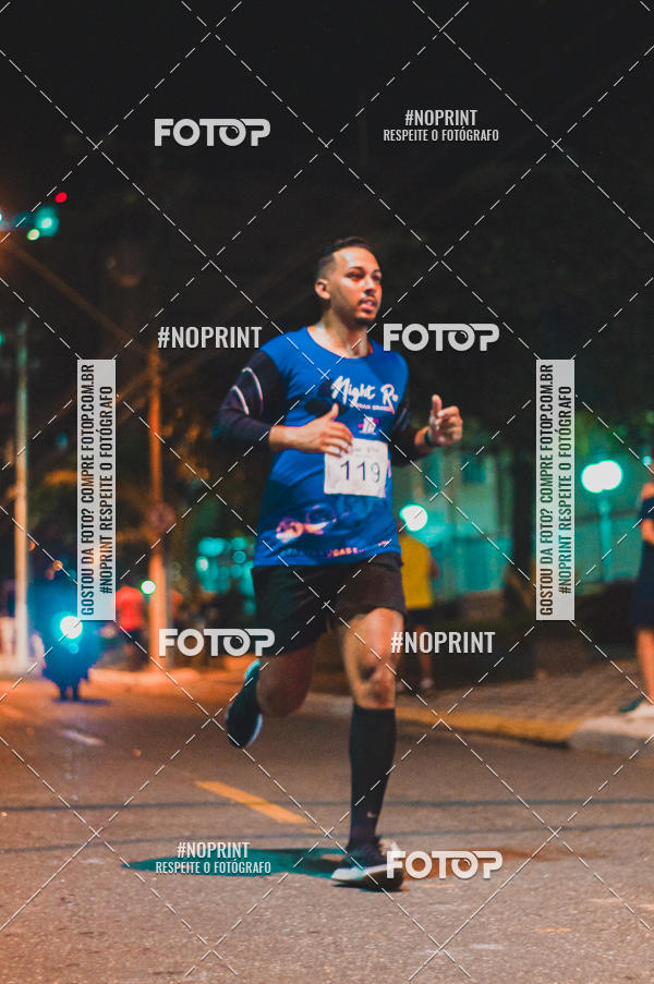 Buy your photos of the eventNight Run 5K 10K Praia Grande on Fotop