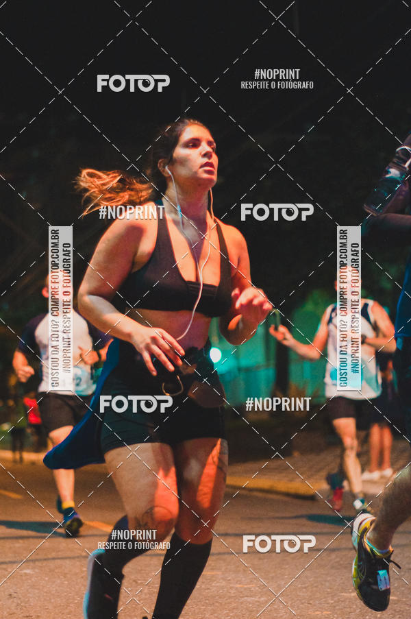 Buy your photos of the eventNight Run 5K 10K Praia Grande on Fotop