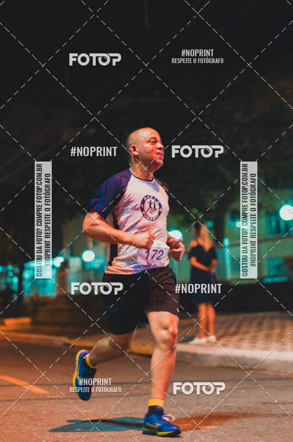 Buy your photos of the eventNight Run 5K 10K Praia Grande on Fotop