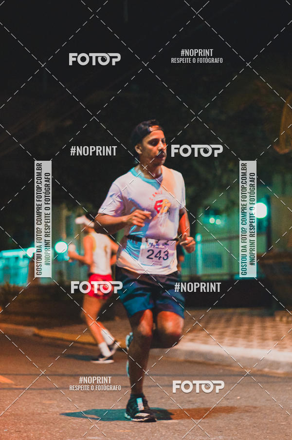 Buy your photos of the eventNight Run 5K 10K Praia Grande on Fotop