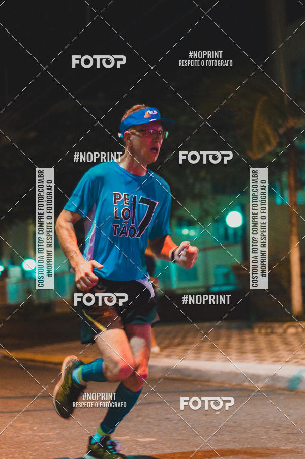 Buy your photos of the eventNight Run 5K 10K Praia Grande on Fotop