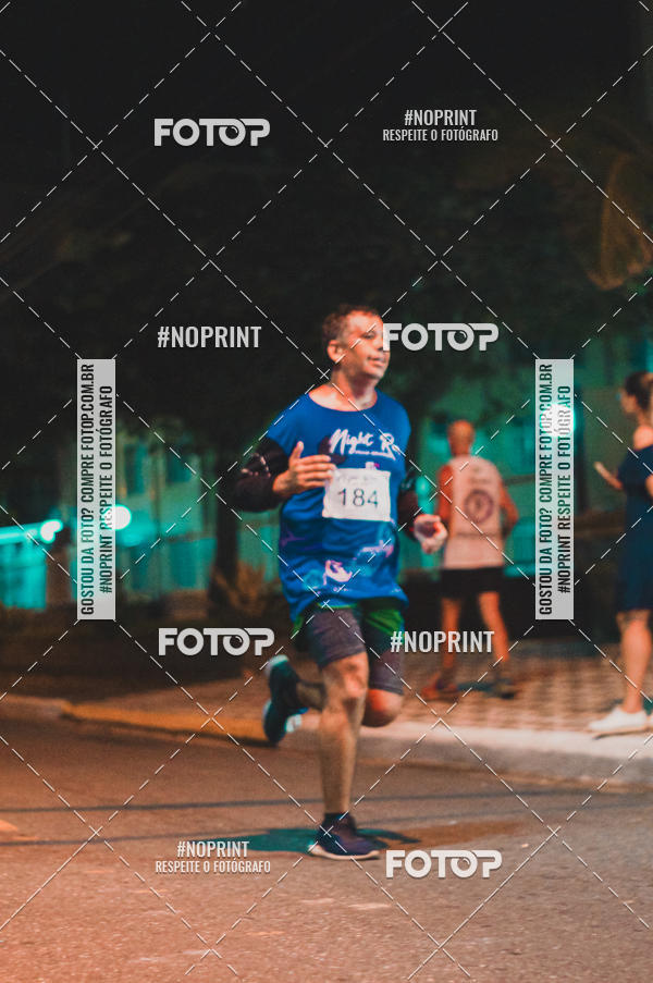 Buy your photos of the eventNight Run 5K 10K Praia Grande on Fotop