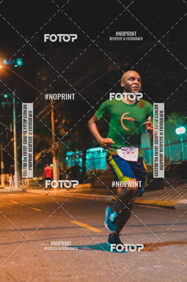 Buy your photos of the eventNight Run 5K 10K Praia Grande on Fotop