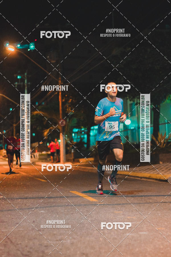 Buy your photos of the eventNight Run 5K 10K Praia Grande on Fotop