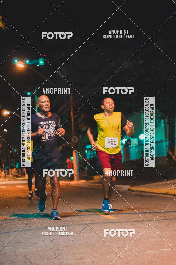 Buy your photos of the eventNight Run 5K 10K Praia Grande on Fotop