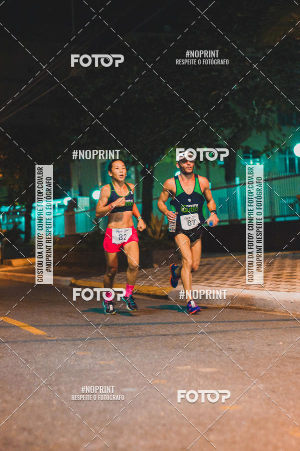 Buy your photos of the eventNight Run 5K 10K Praia Grande on Fotop