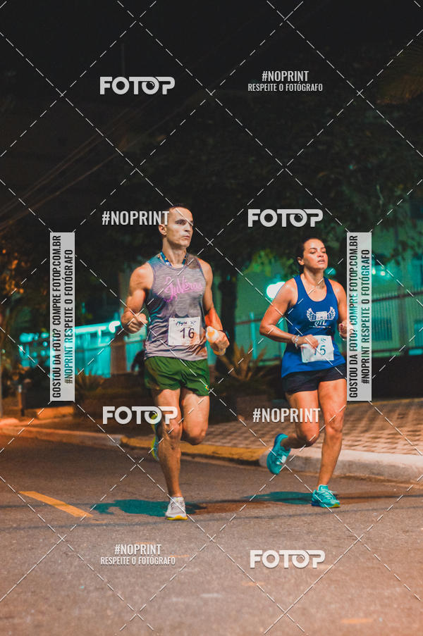 Buy your photos of the eventNight Run 5K 10K Praia Grande on Fotop