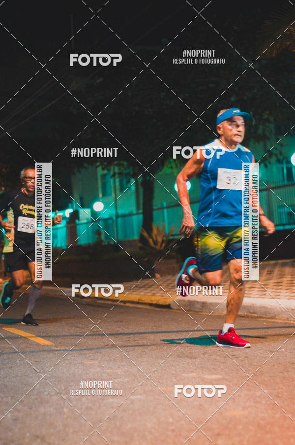 Buy your photos of the eventNight Run 5K 10K Praia Grande on Fotop