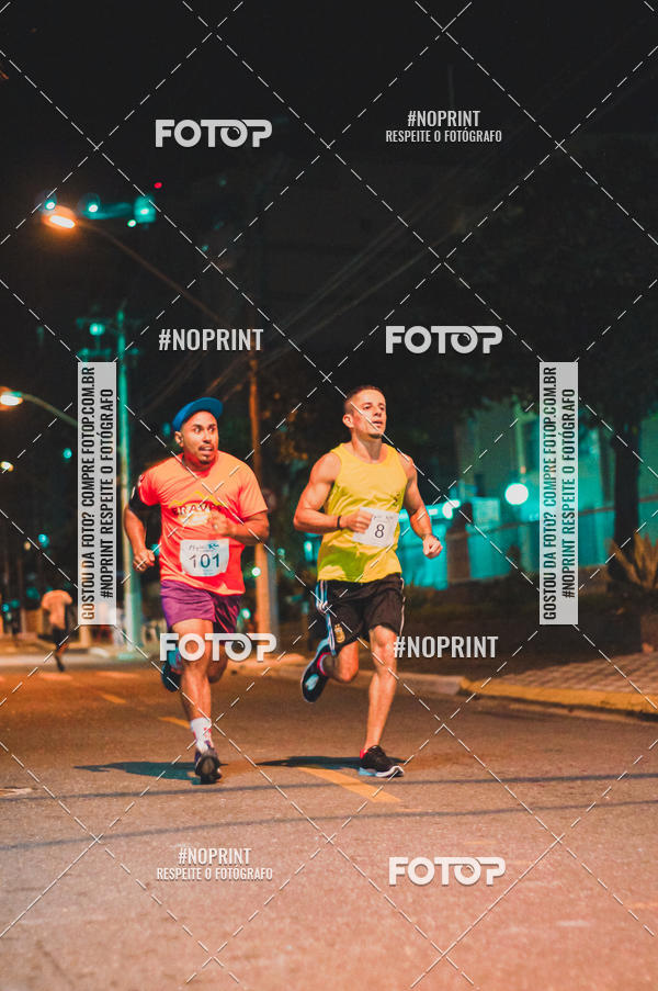 Buy your photos of the eventNight Run 5K 10K Praia Grande on Fotop