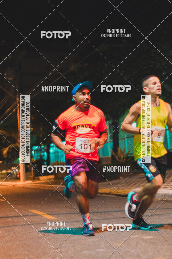 Buy your photos of the eventNight Run 5K 10K Praia Grande on Fotop