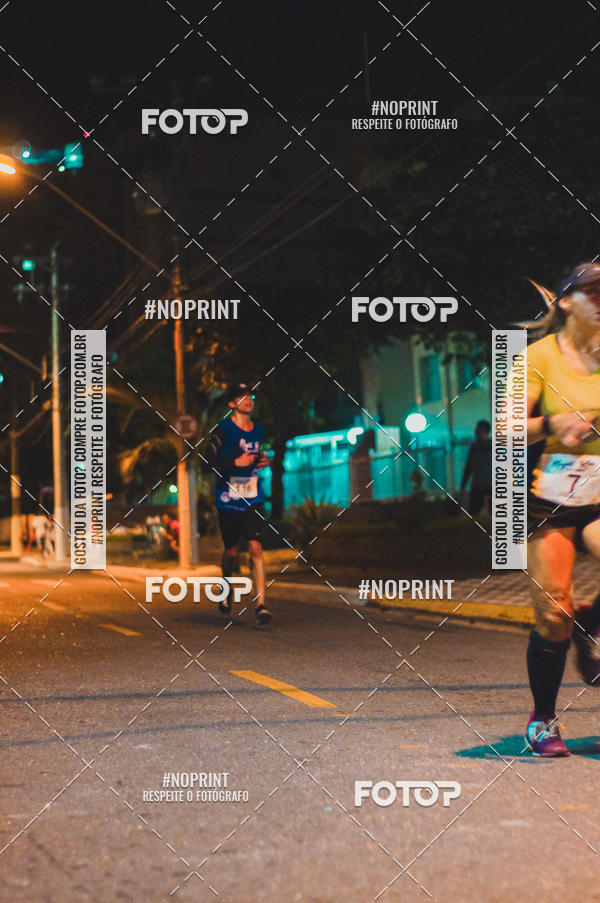 Buy your photos of the eventNight Run 5K 10K Praia Grande on Fotop