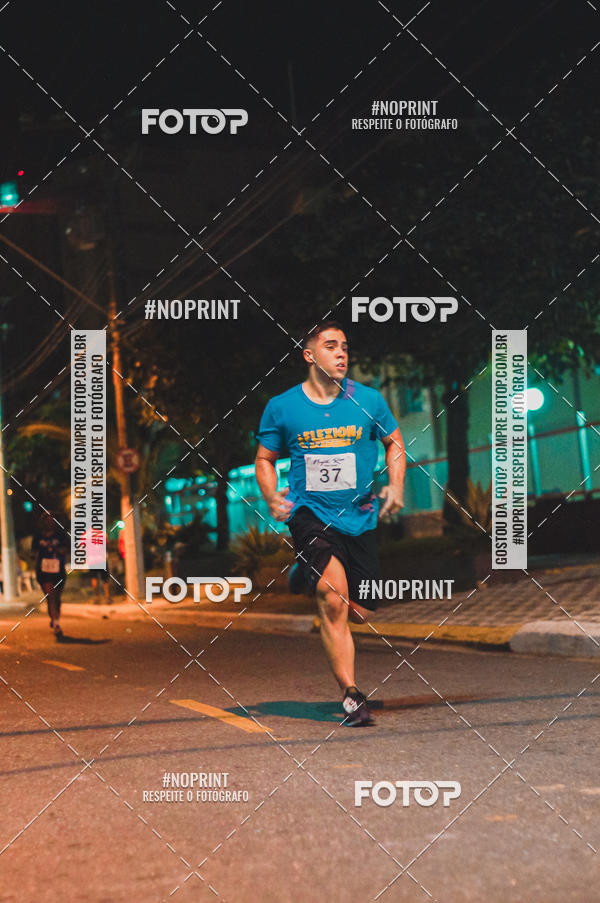 Buy your photos of the eventNight Run 5K 10K Praia Grande on Fotop