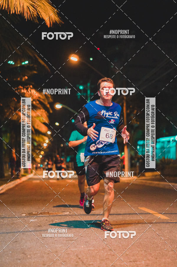 Buy your photos of the eventNight Run 5K 10K Praia Grande on Fotop