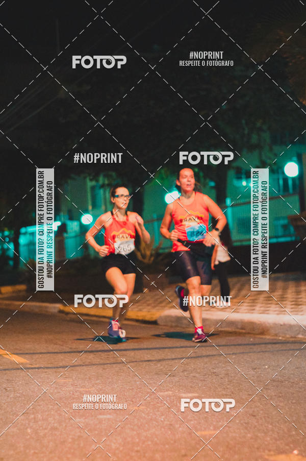 Buy your photos of the eventNight Run 5K 10K Praia Grande on Fotop