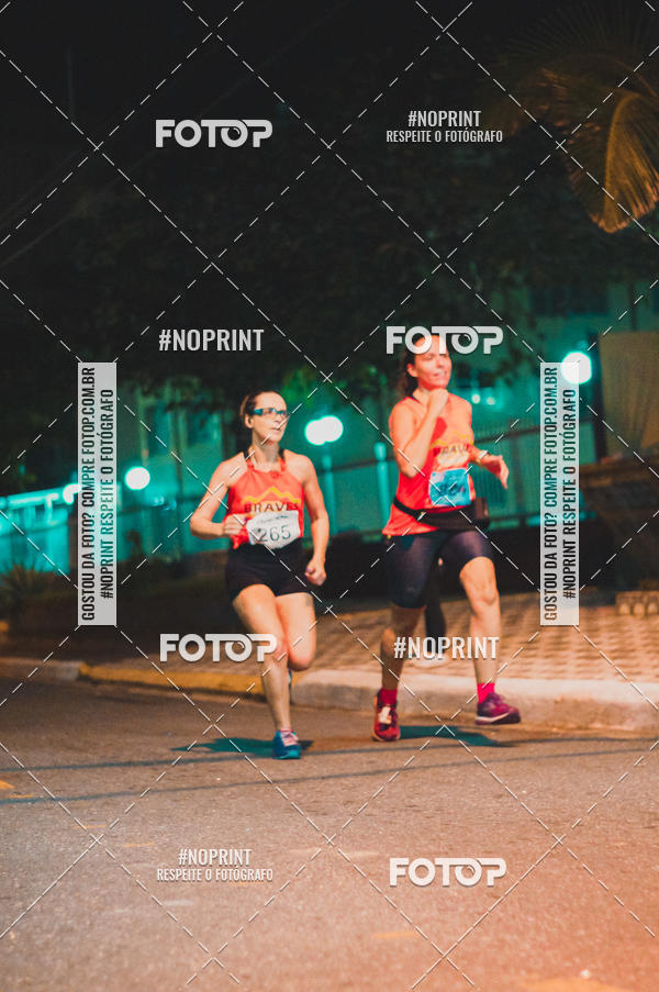 Buy your photos of the eventNight Run 5K 10K Praia Grande on Fotop