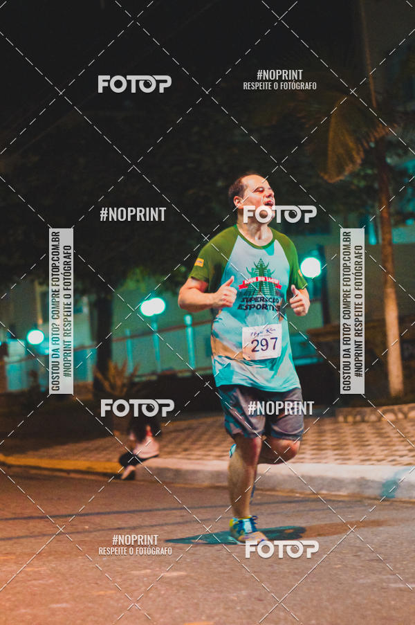 Buy your photos of the eventNight Run 5K 10K Praia Grande on Fotop