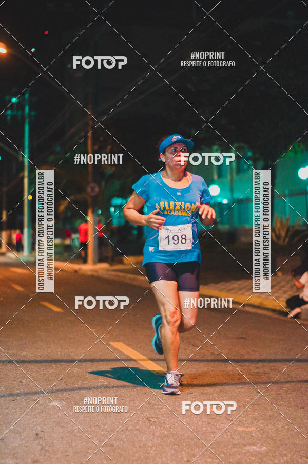 Buy your photos of the eventNight Run 5K 10K Praia Grande on Fotop