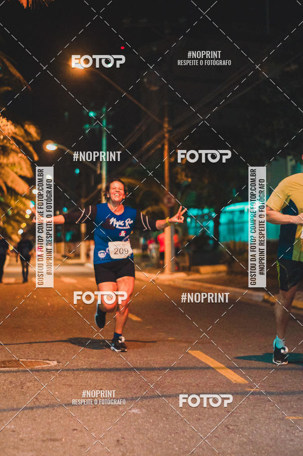 Buy your photos of the eventNight Run 5K 10K Praia Grande on Fotop