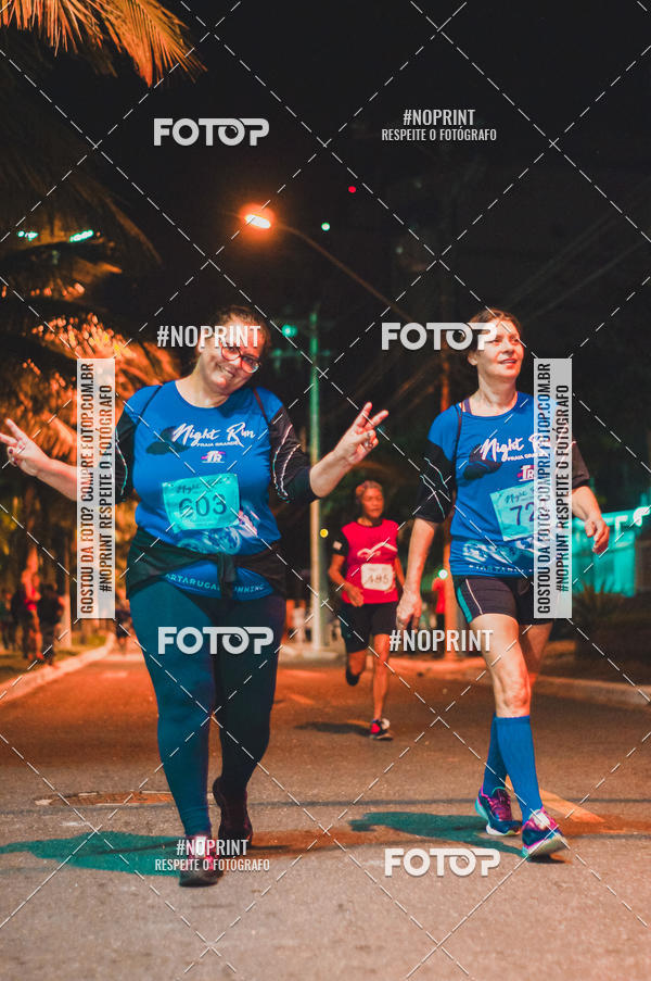 Buy your photos of the eventNight Run 5K 10K Praia Grande on Fotop