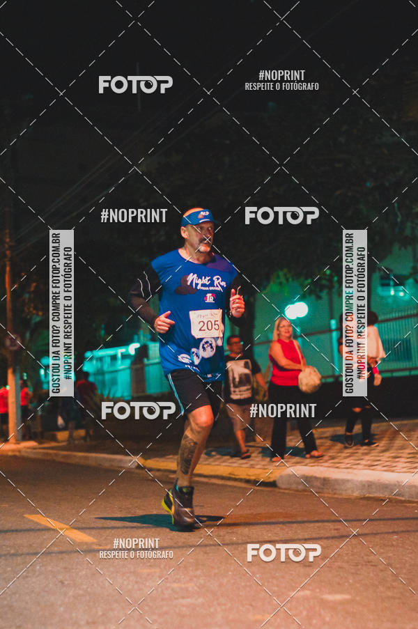 Buy your photos of the eventNight Run 5K 10K Praia Grande on Fotop