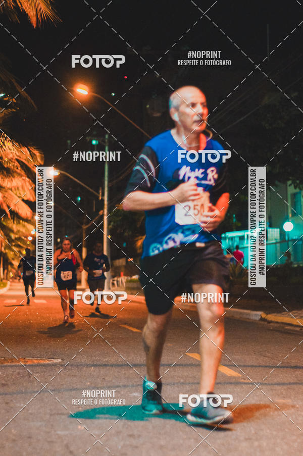 Buy your photos of the eventNight Run 5K 10K Praia Grande on Fotop