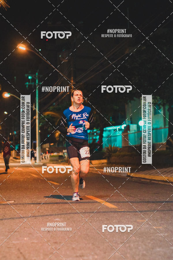 Buy your photos of the eventNight Run 5K 10K Praia Grande on Fotop