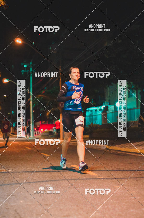 Buy your photos of the eventNight Run 5K 10K Praia Grande on Fotop